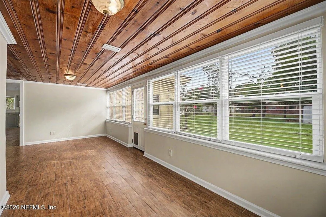 Photo of 1413 GRIFLET Road