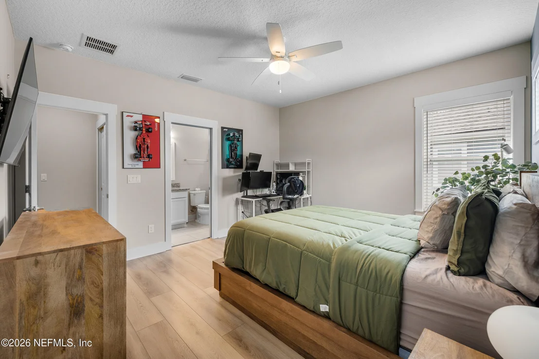 Photo of 203 OLD BLUFF Drive