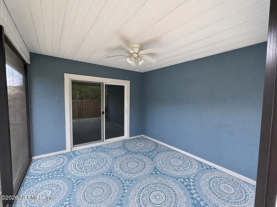 Photo of 423 SAMARA LAKES Parkway