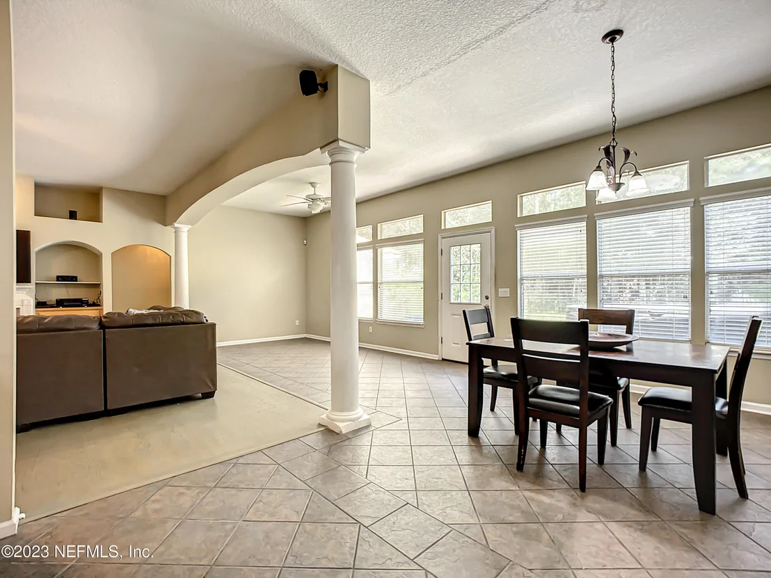 Photo of 914 GARRISON Drive