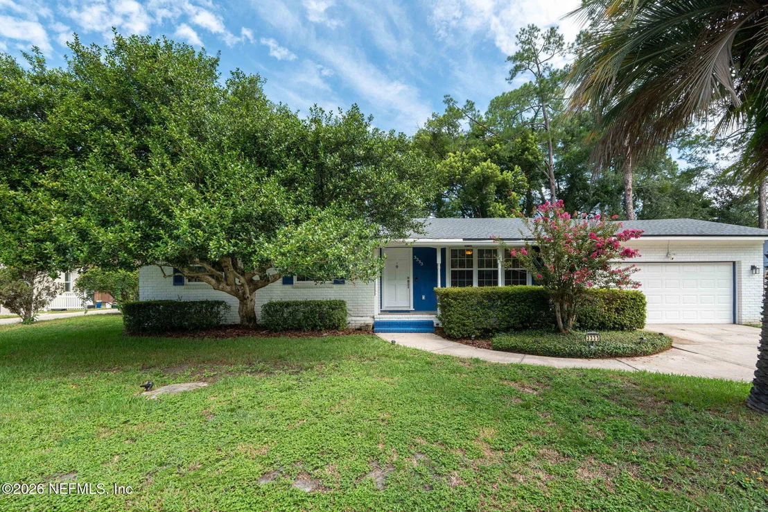 Photo of 3333 PICADILLY Lane