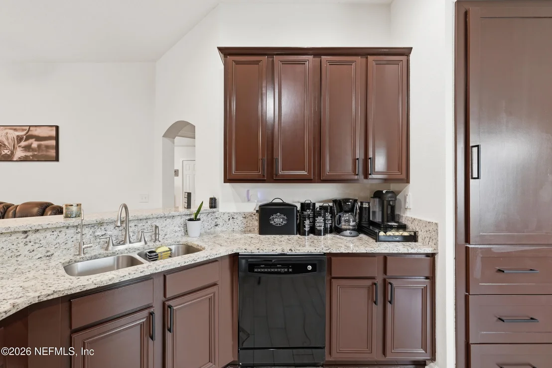 Photo of 9526 BEMBRIDGE MILL Drive