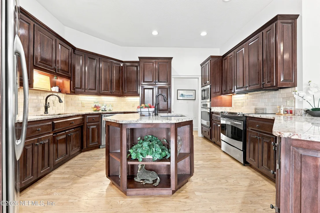 Photo of 365 MARSH POINT Circle