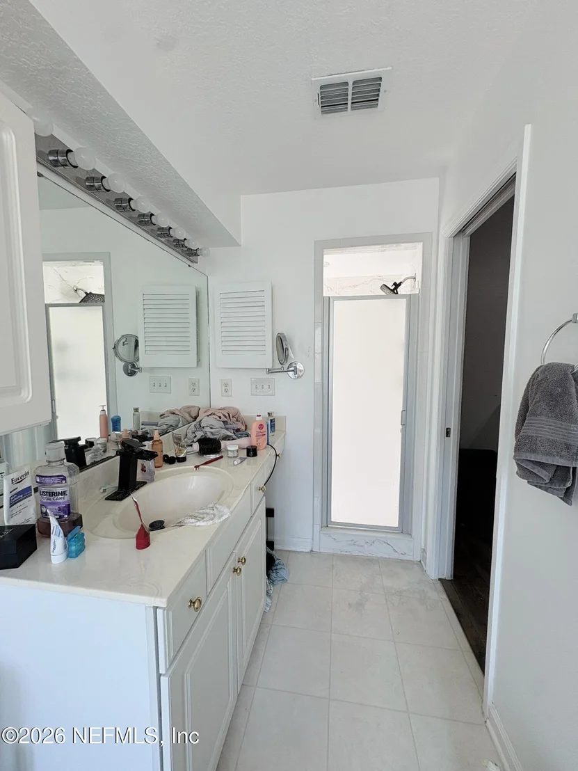Photo of 105 JOHNS GLEN Drive