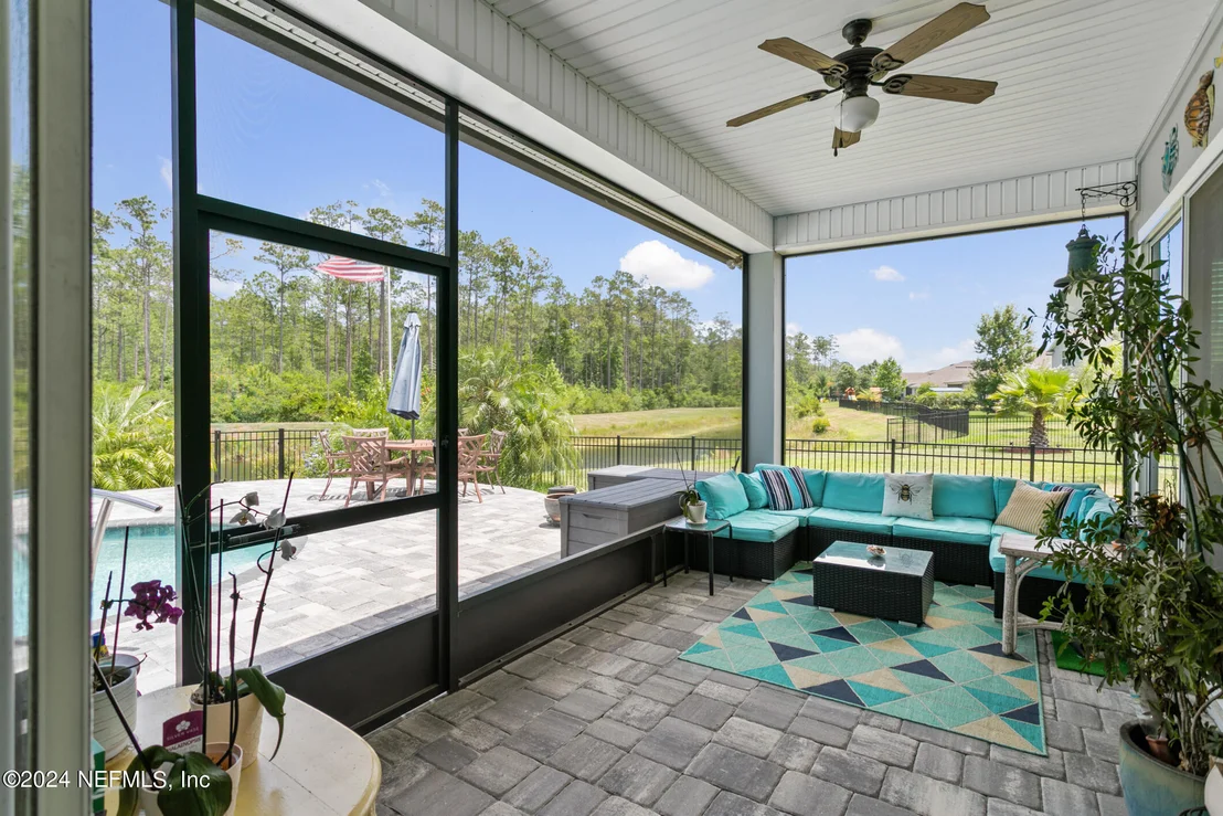 Photo of 362 CEDARSTONE Way