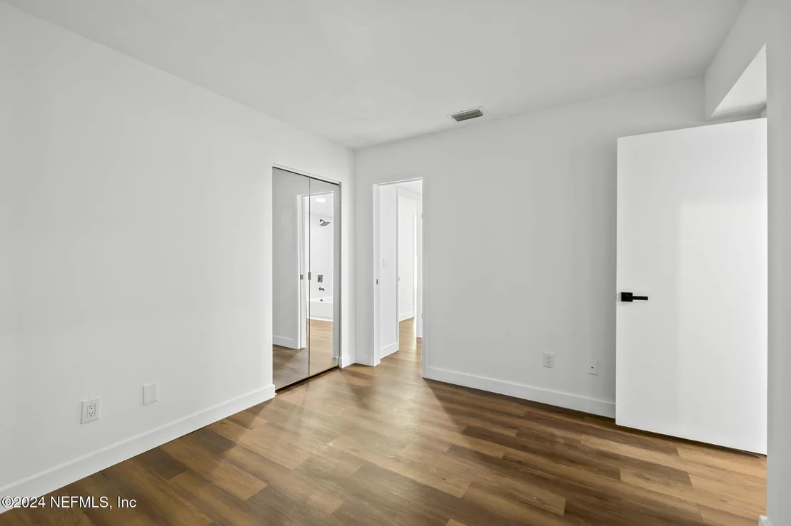 Photo of 7826 LINKSIDE Drive