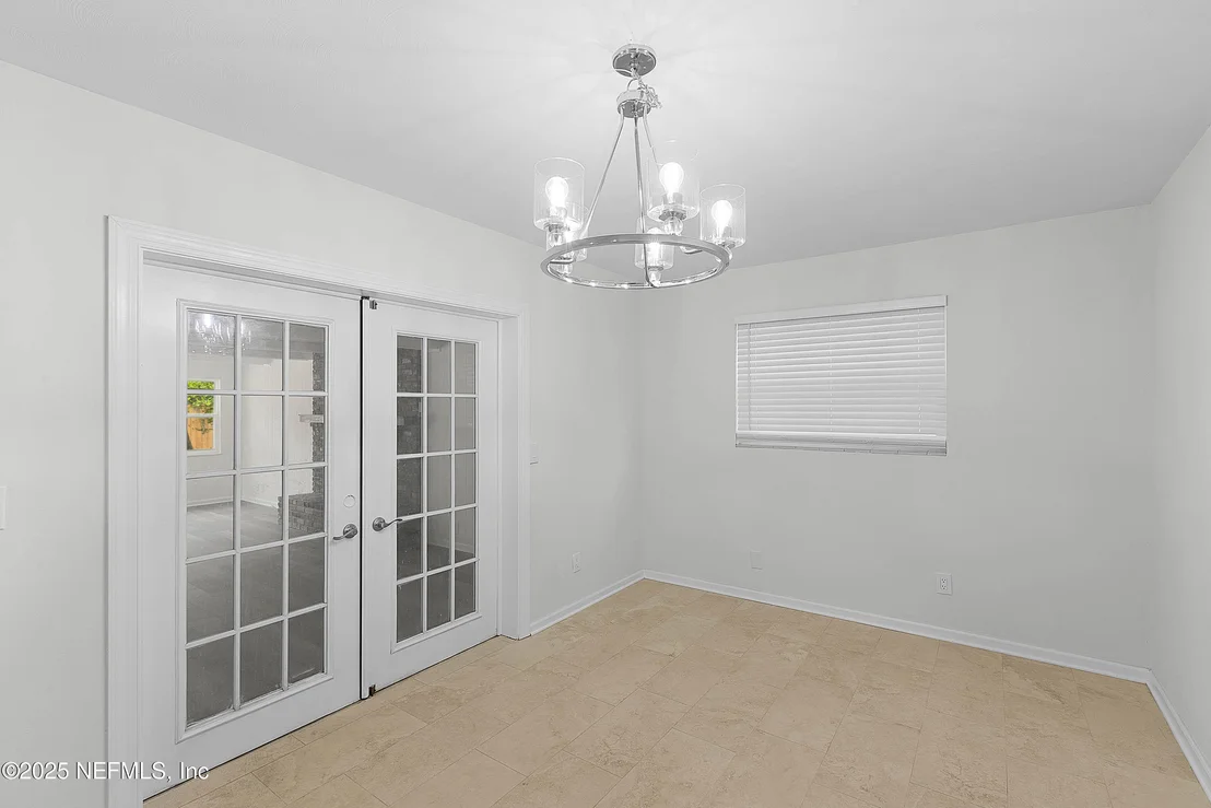 Photo of 10553 HEMMING Road