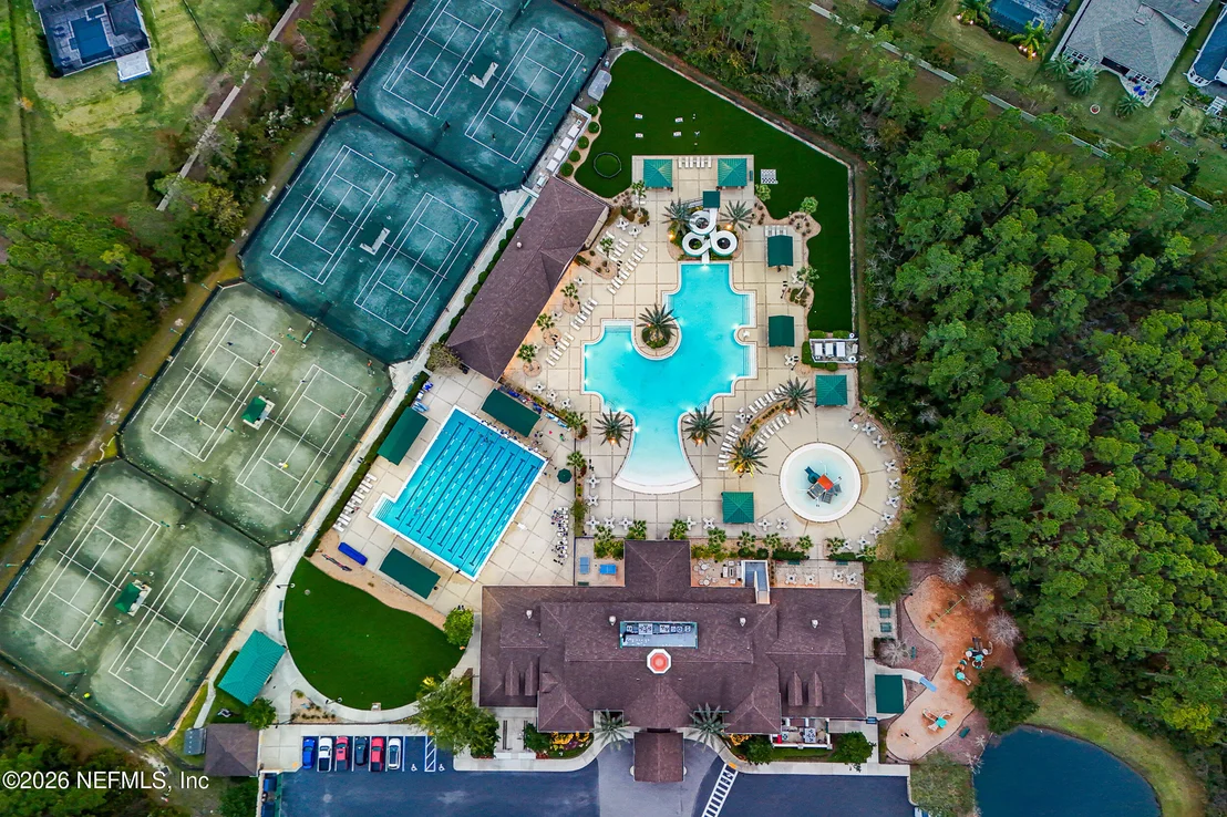Photo of 2104 BLUFF VIEW Road