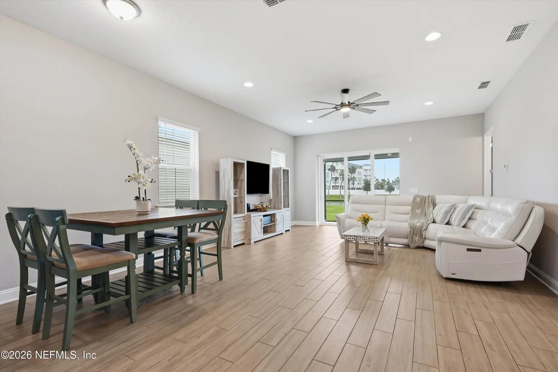Photo of 385 RUM RUNNER Way