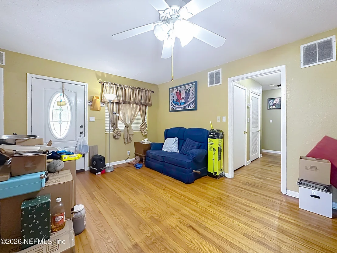 Photo of 7410 PINEVILLE Drive