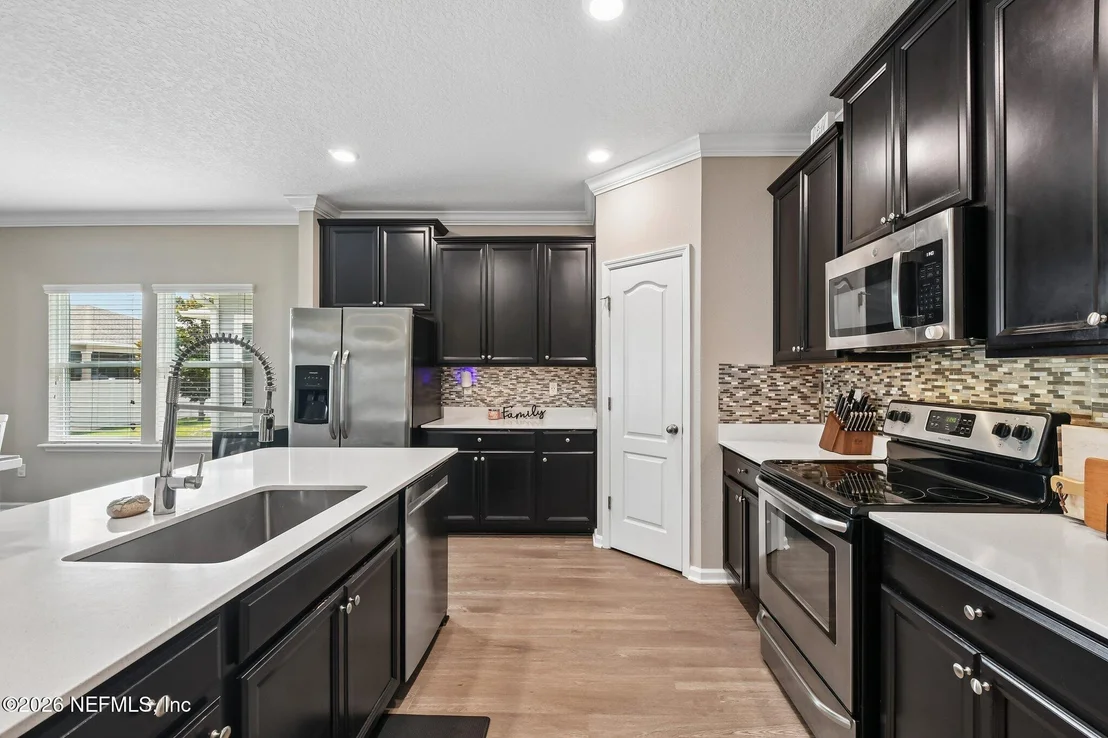 Photo of 1426 KENDALL Drive