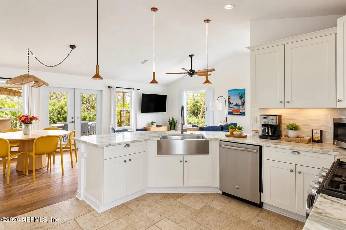 Photo of 402 3RD Street