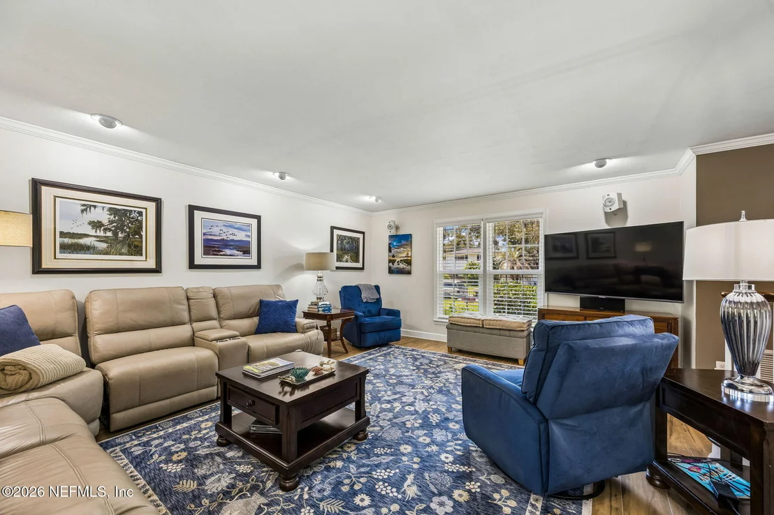 Photo of 2321 EGREMONT Drive