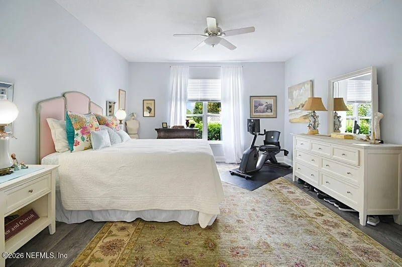 Photo of 1045 OXFORD Drive