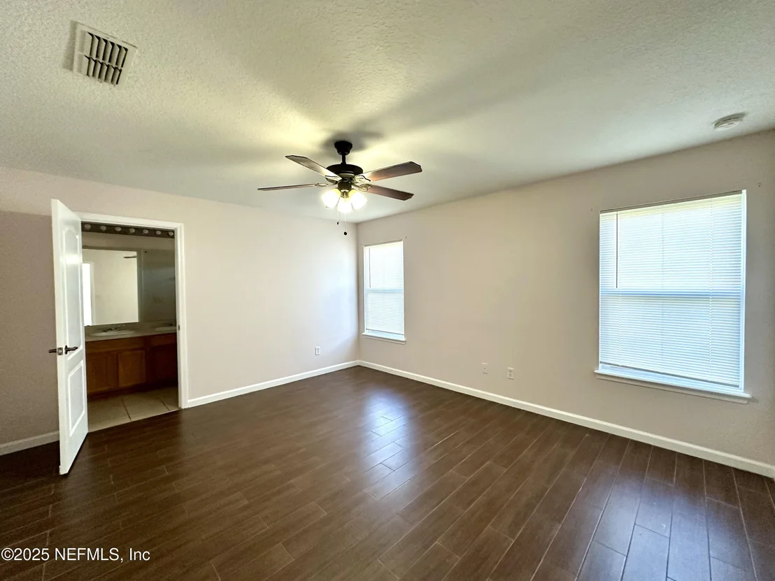 Photo of 45575 INGLEHAM Circle