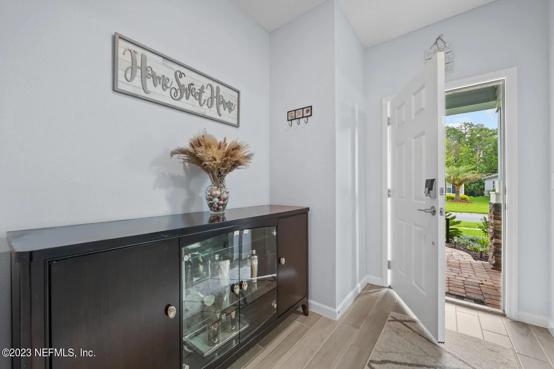 Photo of 31 SEAMOUNT Way