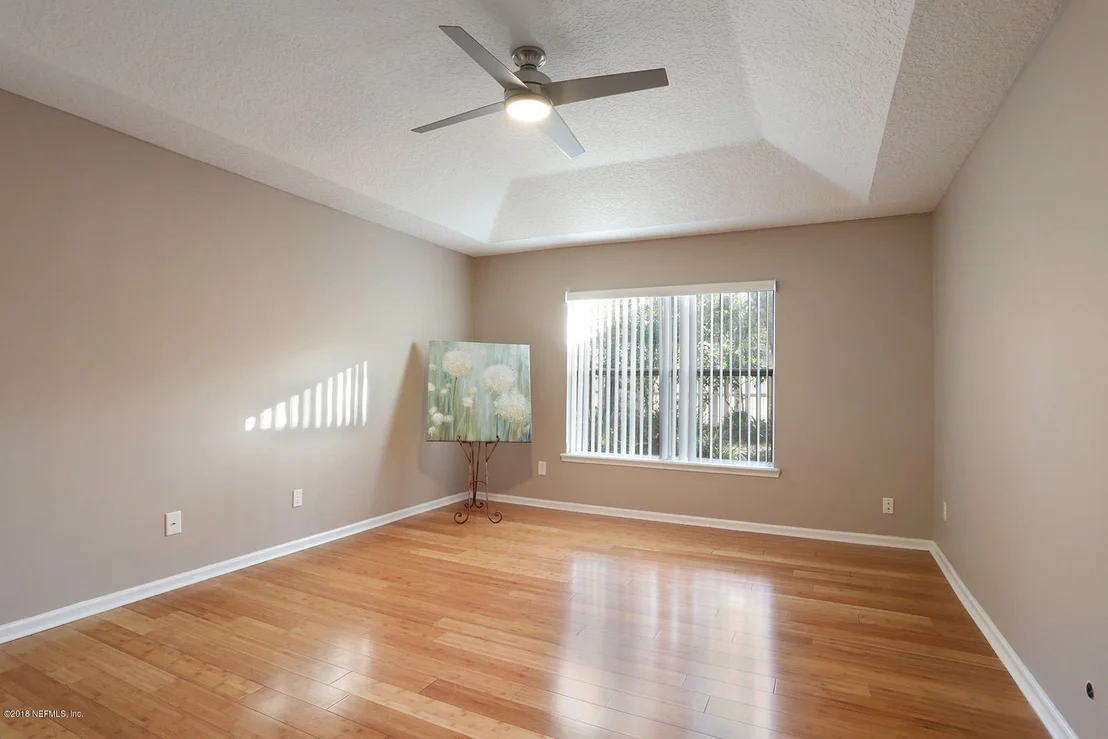 Photo of 1056 FLORA PARKE Drive