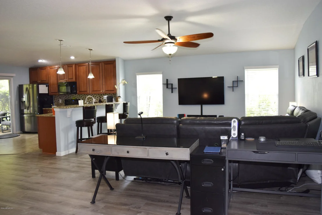 Photo of 325 PALAZZO Circle