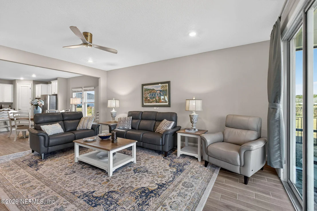 Photo of 378 VARNER Way