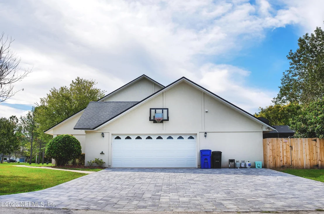 Photo of 5129 GRACEWOOD Lane