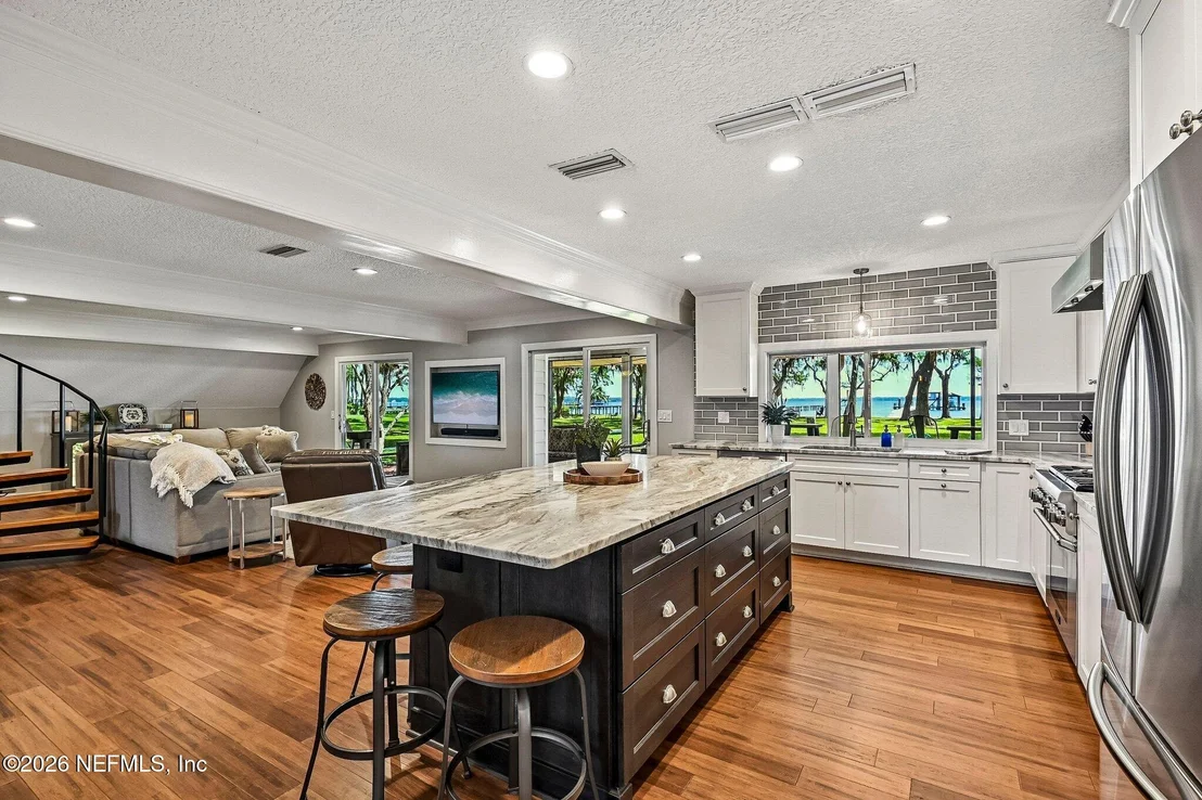 Photo of 4745 RAGGEDY POINT Road