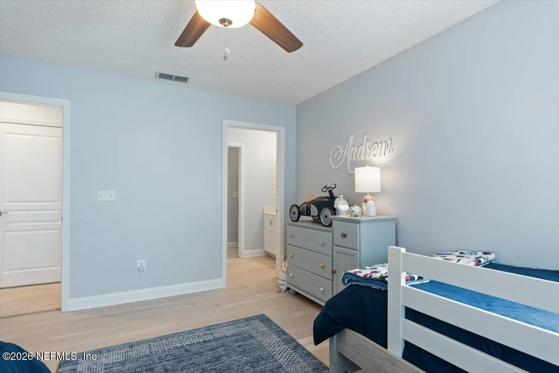 Photo of 844 EAGLE POINT Drive