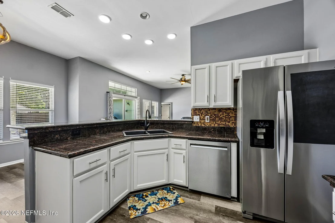 Photo of 1537 MAPLE LEAF Lane