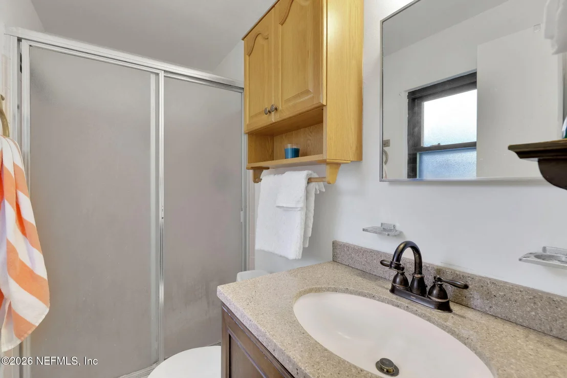 Photo of 1038 HILLOCK Drive E