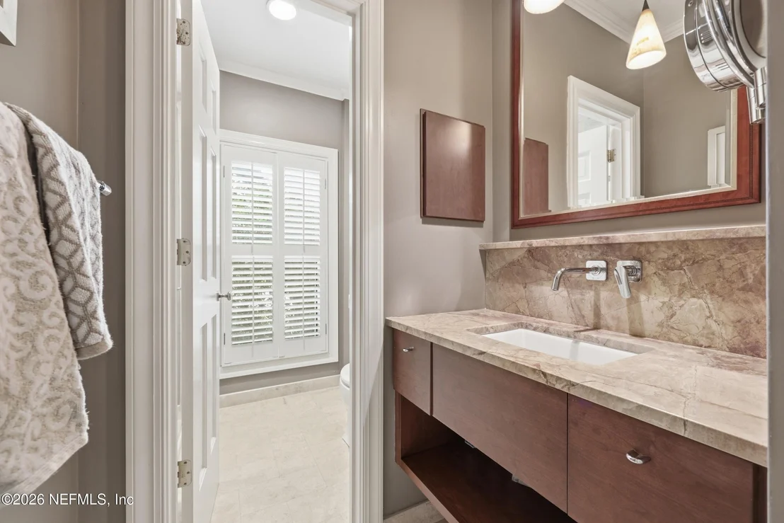 Photo of 2656 BEAUCLERC Road