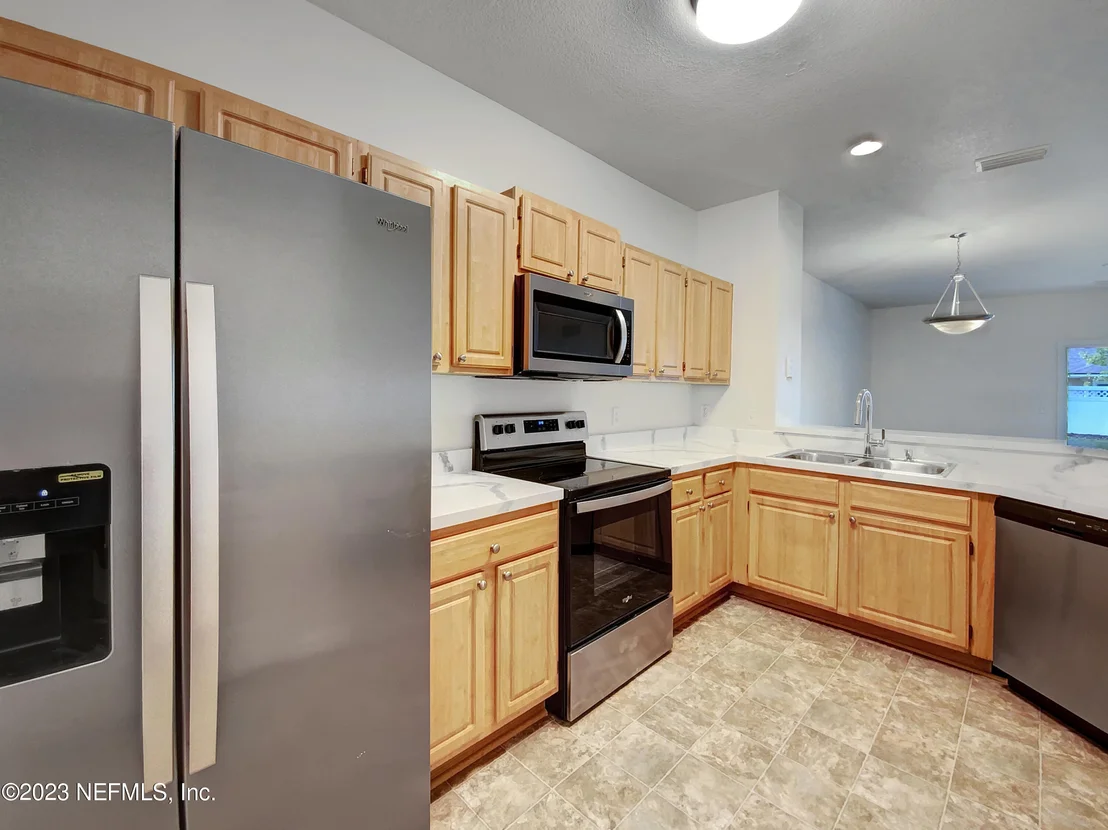 Photo of Unit 802 at 3750 SILVER BLUFF Boulevard