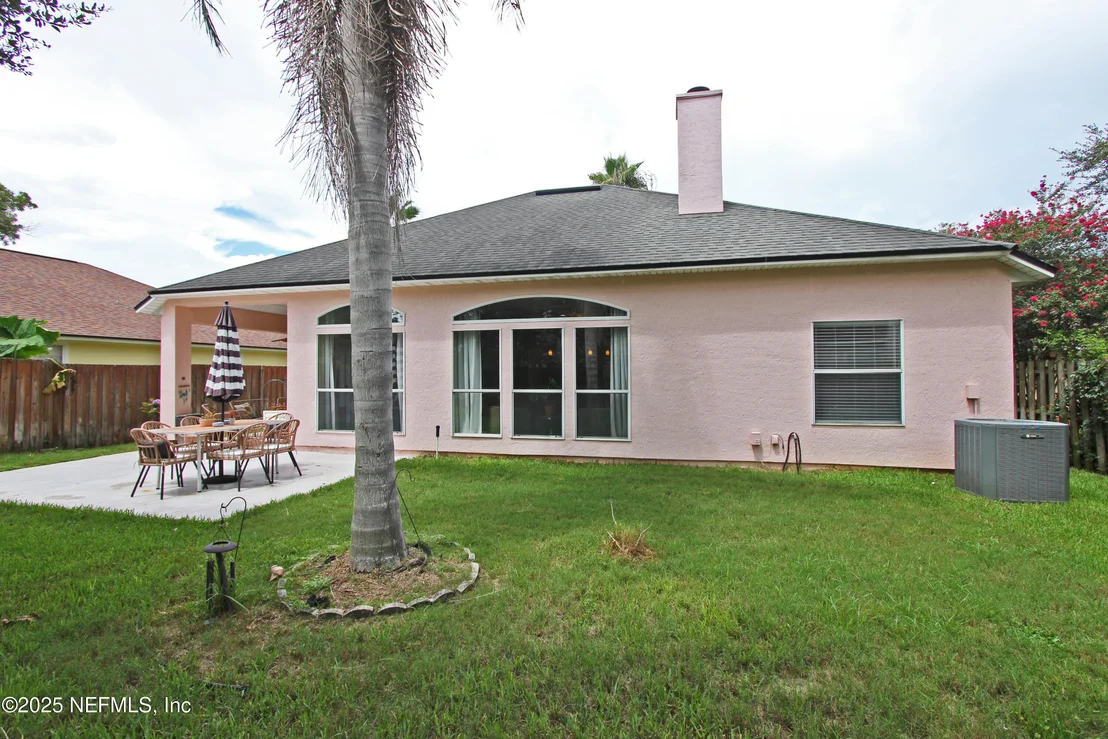 Photo of 1121 ANDREA Way