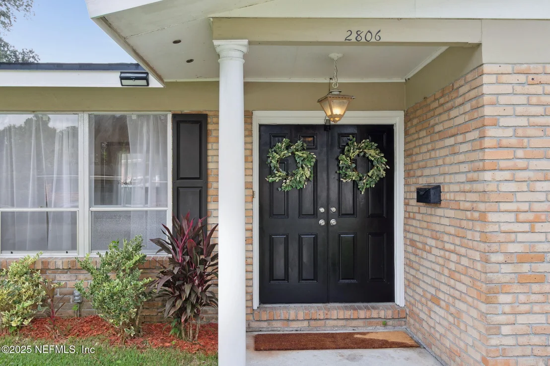 Photo of 2806 ANNETTE Circle