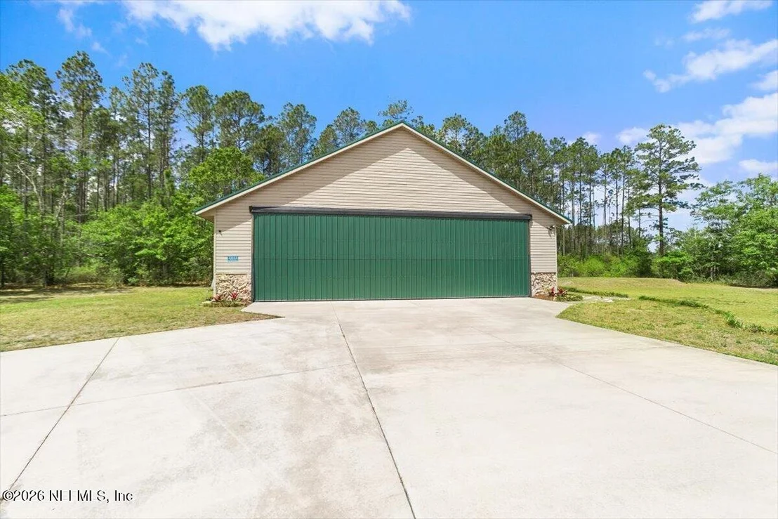 Photo of 11111 APACHE Lane