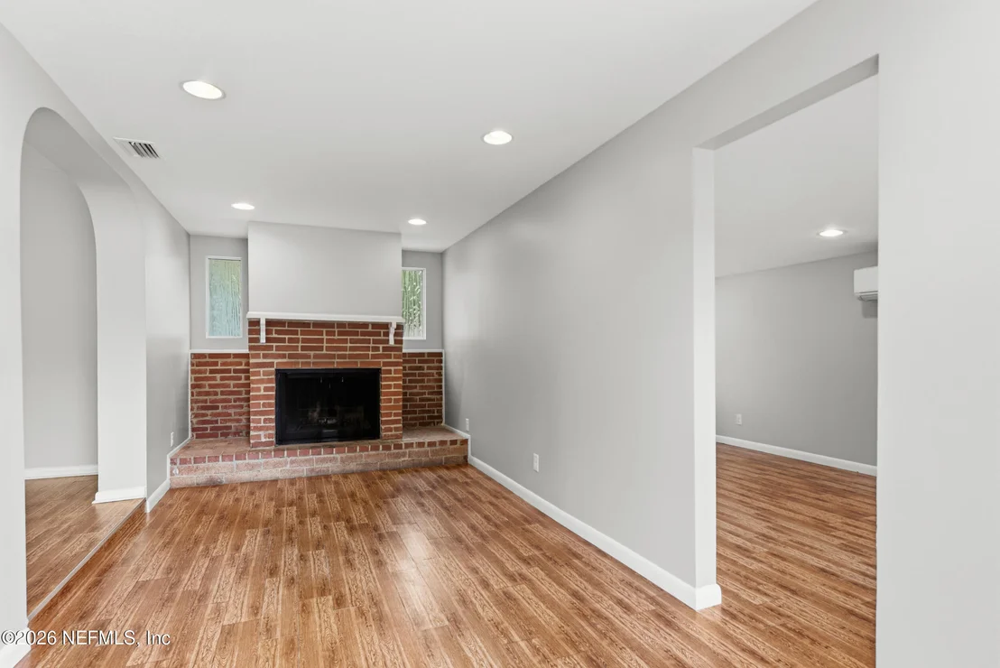 Photo of 6929 ROLLO Road