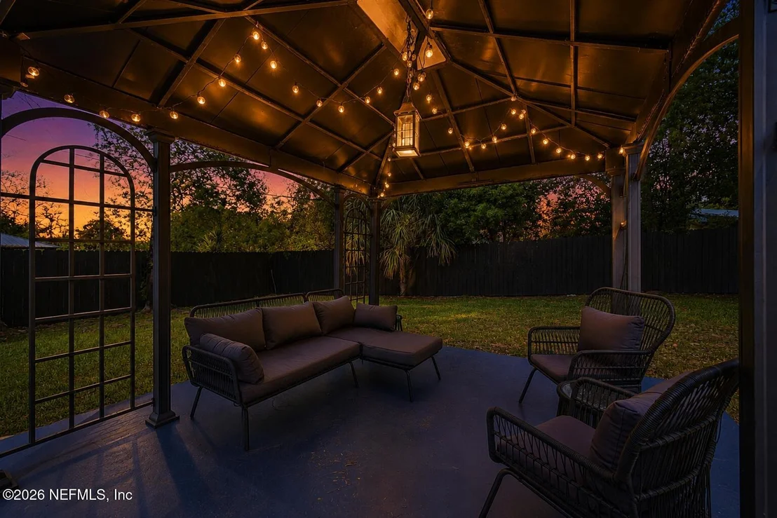 Photo of 1315 AZALEA Drive