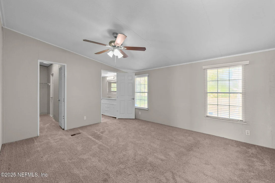 Photo of 117 WILLIAMS Lane
