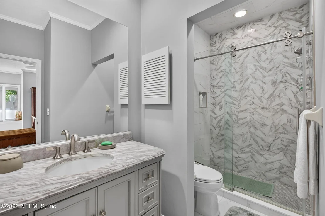 Photo of 2206 LAUGHING GULL Circle