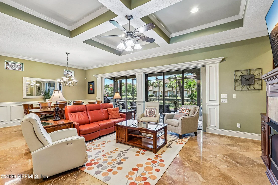 Photo of 4002 LA VISTA Circle
