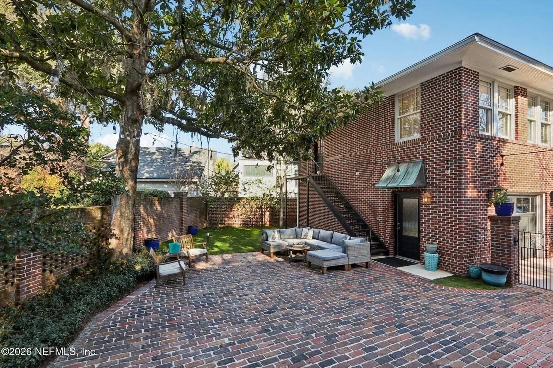 Photo of 3527 RIVERSIDE Avenue