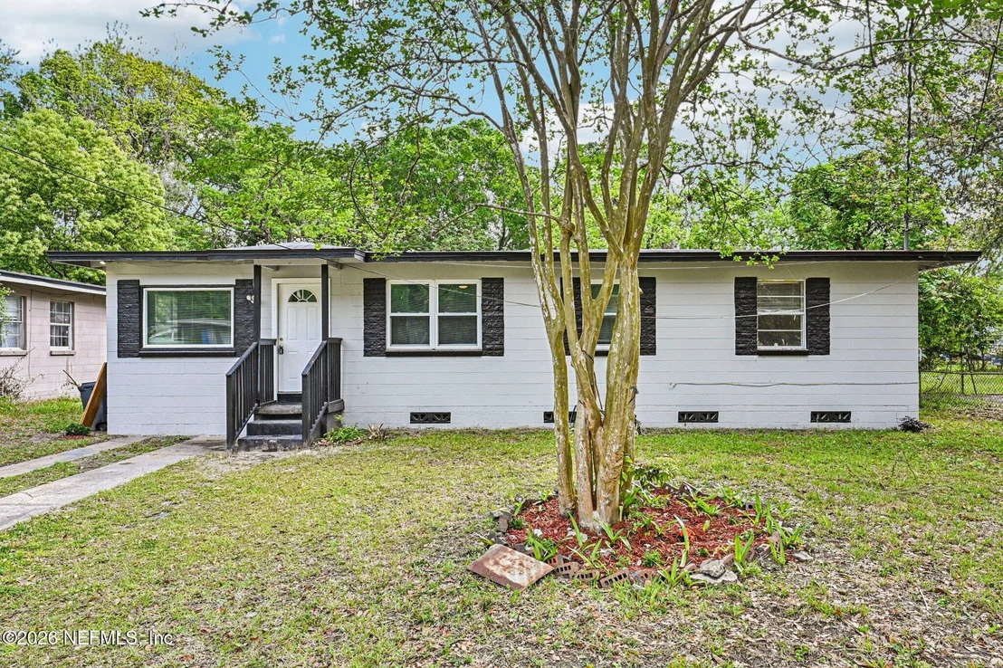 Photo of 5609 EARTHA Drive