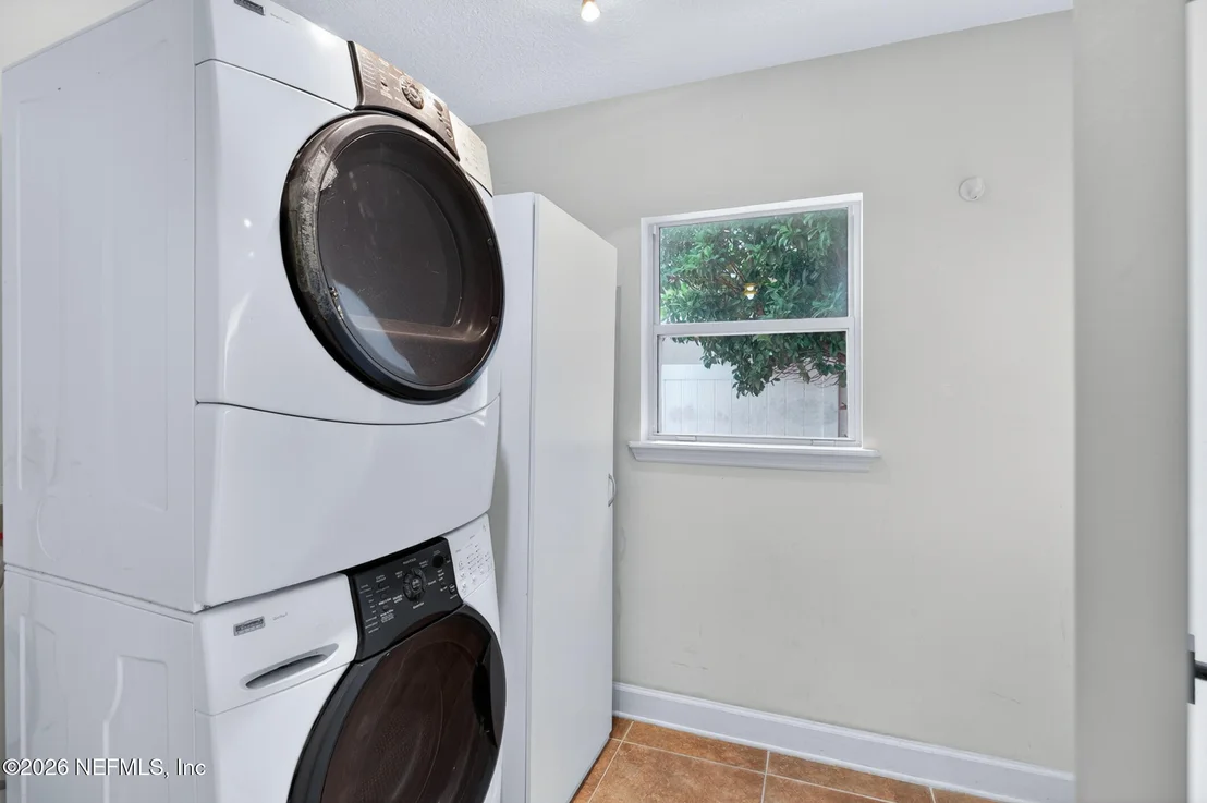 Photo of 10133 DELPOINT Lane