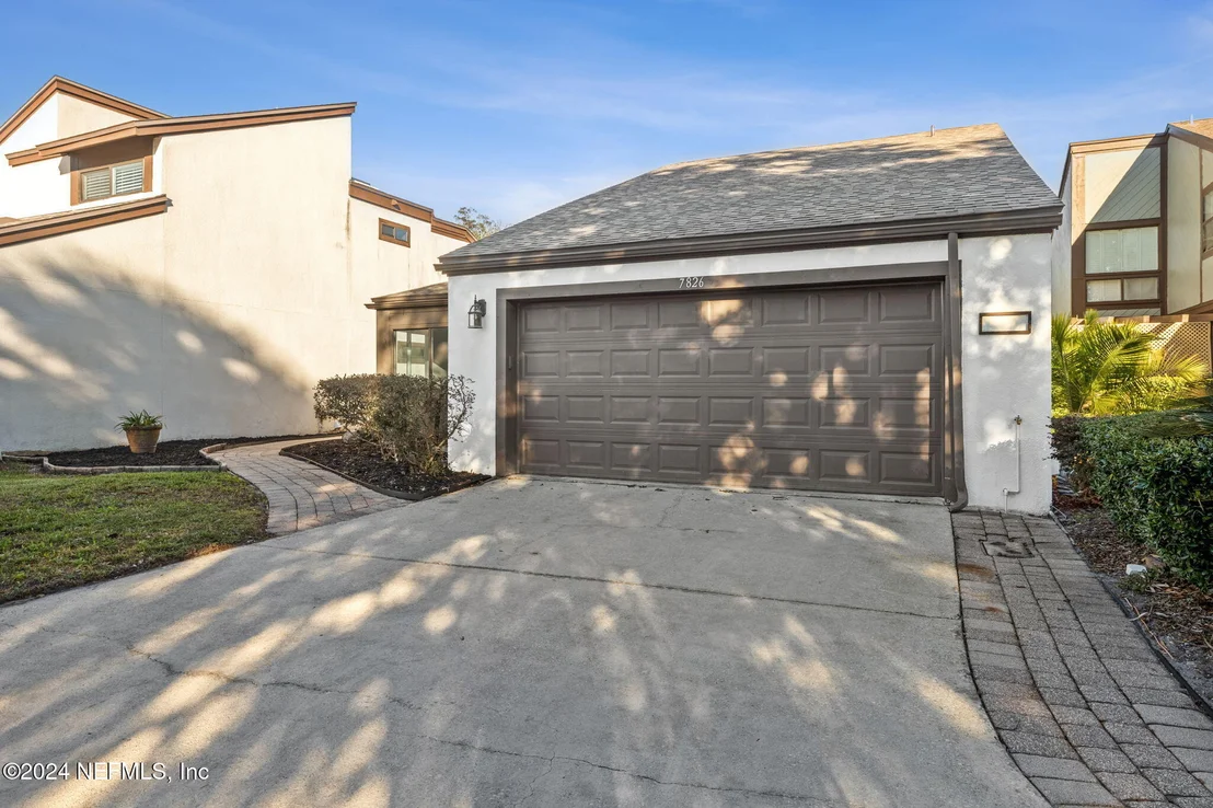 Photo of 7826 LINKSIDE Drive