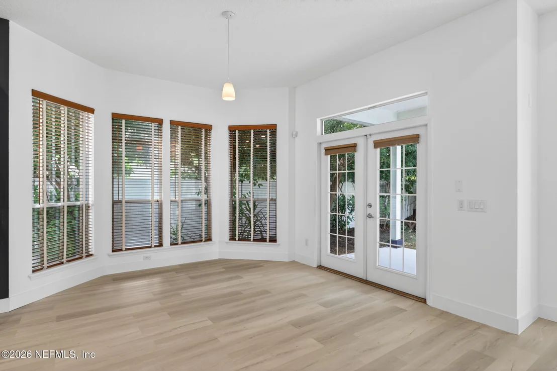 Photo of 10133 DELPOINT Lane