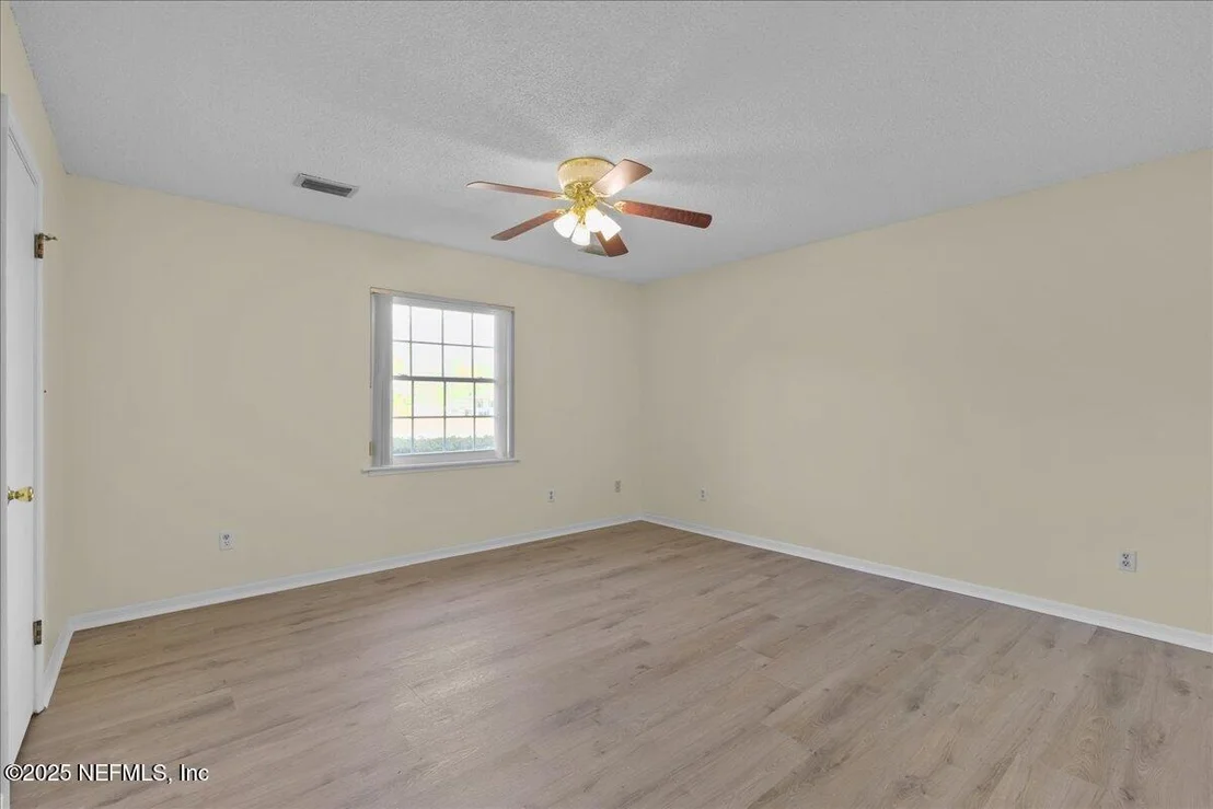 Photo of 105 CRESTWOOD Drive