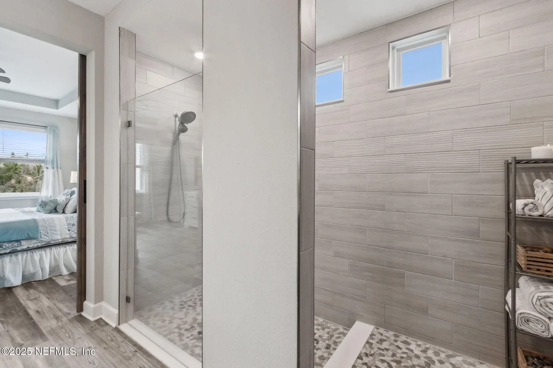 Photo of 85558 FALL RIVER Parkway
