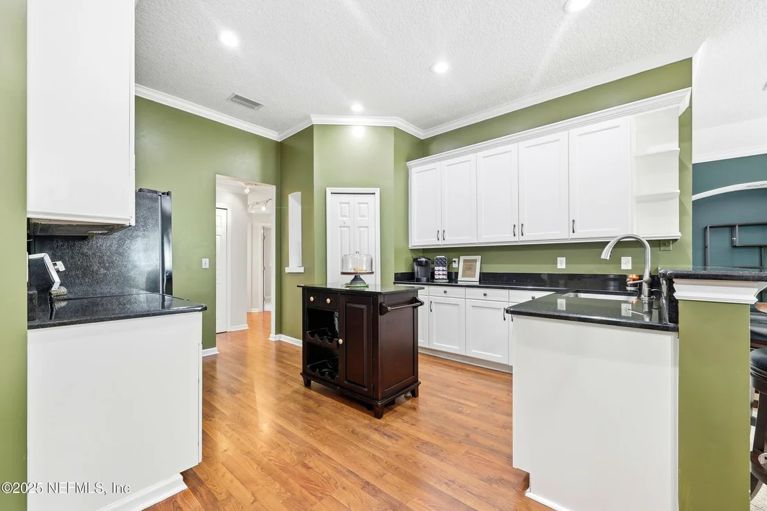Photo of 4511 MAINMAST Lane
