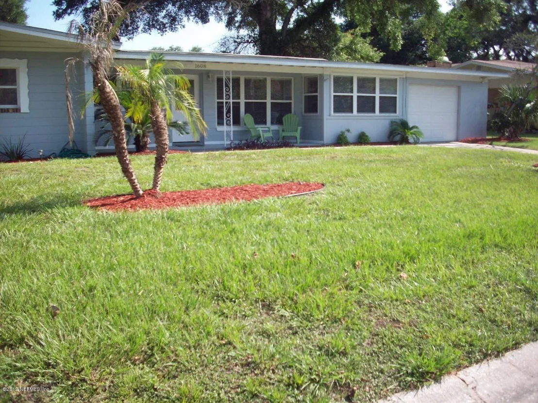 Photo of 1608 Bentin Drive N