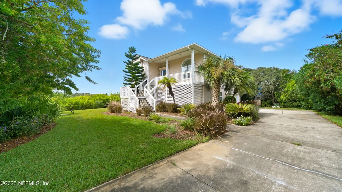 Photo of 300 RIVERSIDE Boulevard