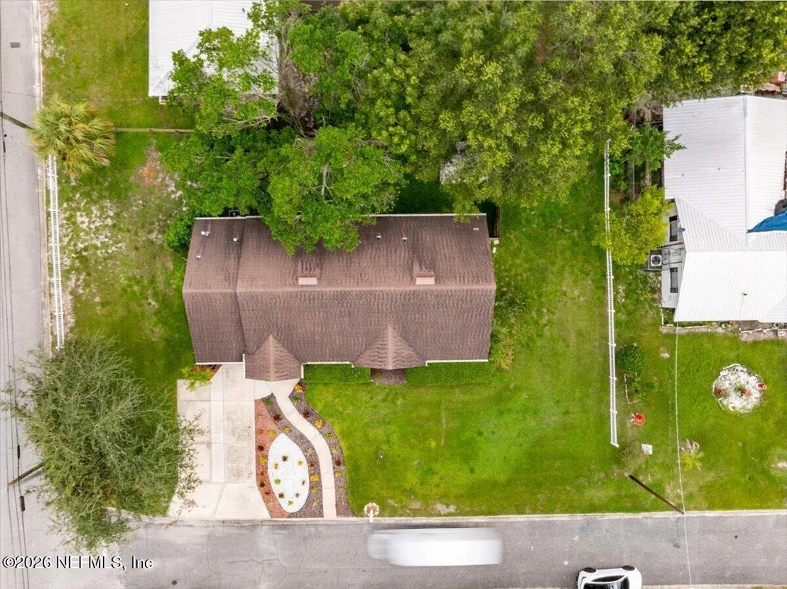 Photo of 2003 LAUREL Street