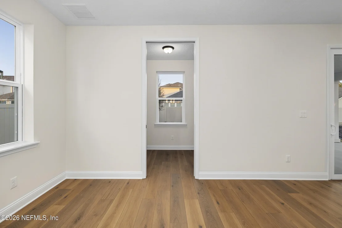 Photo of 319 SUTTON Drive
